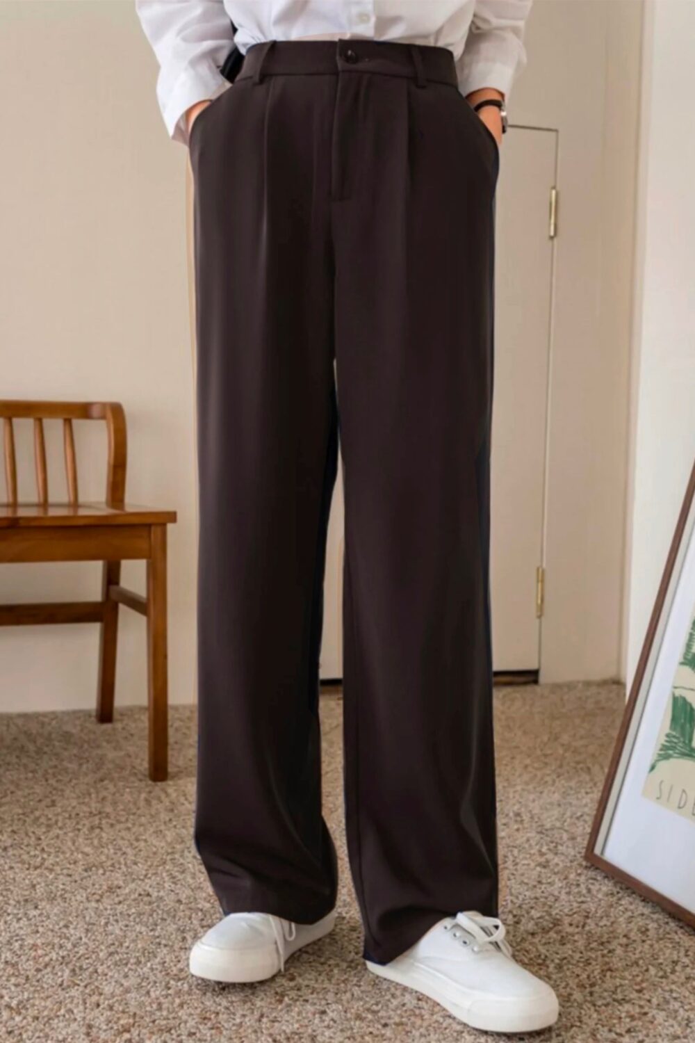 RELAXED SMOKY BROWN PANTS