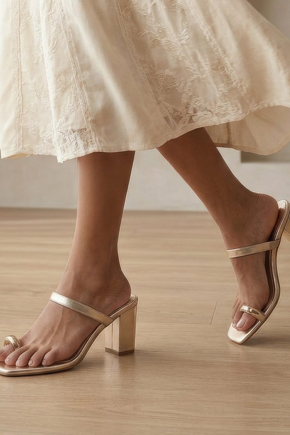 Metallic Accent Toe-Ring Heel - Gold