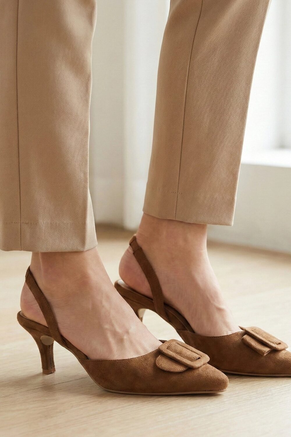 Buckle Pointed Heels - Brown