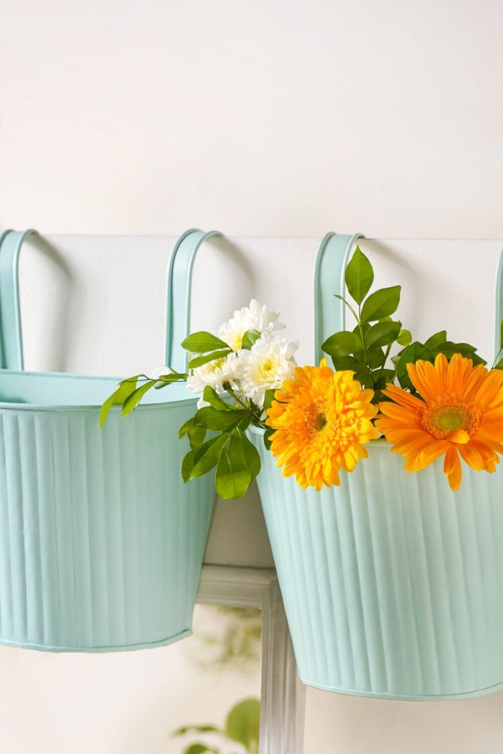 Modern Ribbed Balcony Hanging Planter Set Of 2 Mint